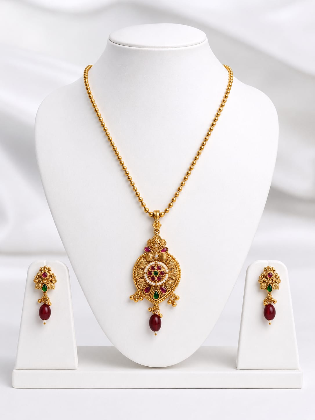 Traditional Ruby Green Necklace Set