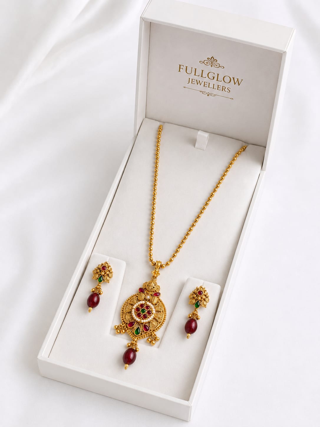 Traditional Ruby Green Necklace Set - Image 1